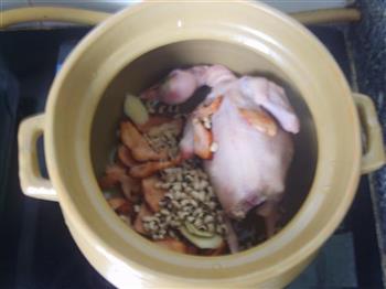 土伏苓眉豆煲白鸽的做法步骤3