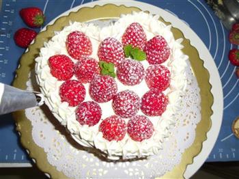 草莓奶油蛋糕的做法步骤19