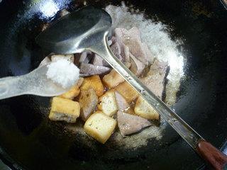 油豆腐炒猪肝的做法步骤13