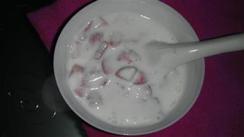 酸奶草莓羹的做法步骤6