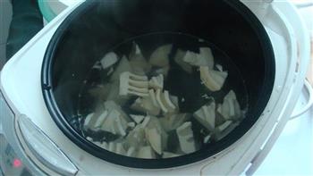 红枣竹笋肉片汤的做法步骤5