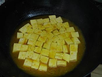 咖喱豆腐的做法步骤3
