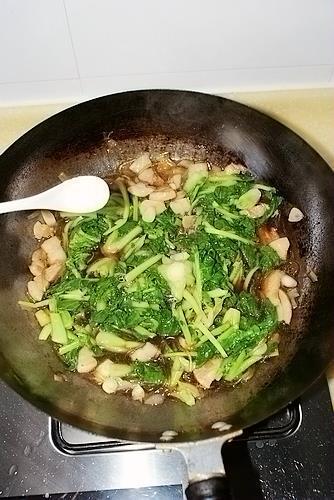 苔菜五花肉炖粉条的做法图解17