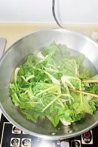 苔菜五花肉炖粉条的做法步骤8