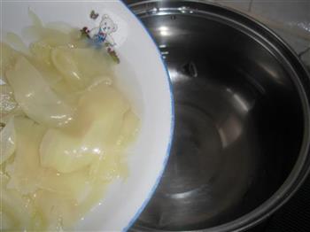 姜糖水煮荷包蛋的做法步骤2