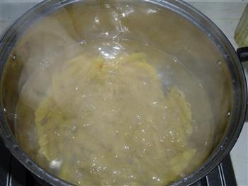 鲜虾芦笋意面汤的做法图解2