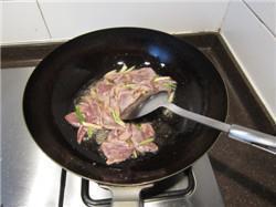 菠菜猪肝粥的做法步骤8