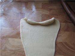 金牛角面包的做法步骤9