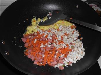 咖喱黑椒蛋炒饭的做法步骤3