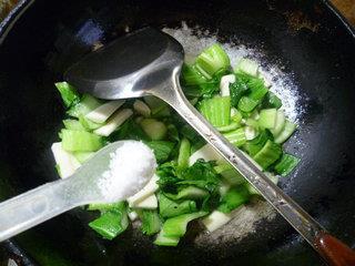 茭白青菜炒油条的做法步骤10