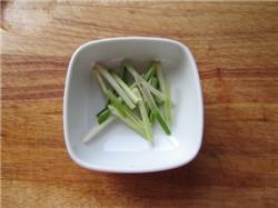 蚝油韭菜豆芽的做法图解5