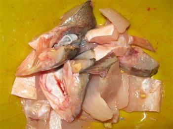 红酸汤鱼的做法步骤4