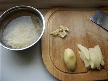 家常土豆丝的做法步骤2