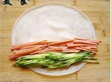 凉皮蔬菜卷的做法步骤4