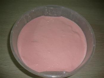 草莓冰淇淋的做法图解3