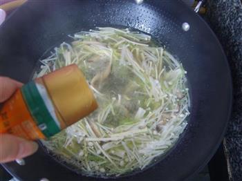 青笋金针菇汤的做法图解13