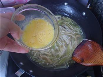 青笋金针菇汤的做法步骤16
