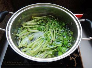 豆豉拌水芹菜的做法步骤2
