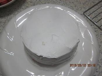双梅奶油蛋糕的做法步骤7