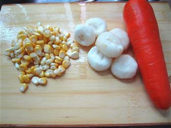 三鲜蛋肉煎饺的做法步骤1