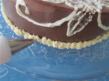 巧克力慕斯刷绣蛋糕的做法步骤36