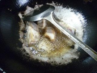 小油方烧橡皮鱼的做法步骤5