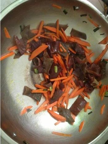 胡萝卜木耳炒肉片的做法步骤9