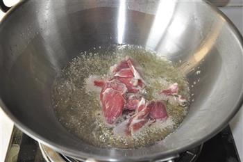 山芹菜炒肉的做法步骤3