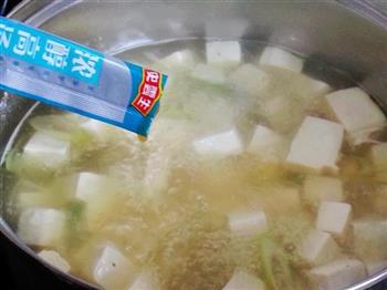 荠菜豆腐汤的做法图解5