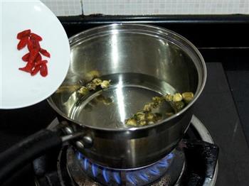 红枣枸杞菊花茶的做法步骤5