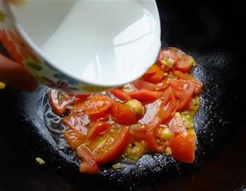 番茄鸡蛋卤肉面的做法步骤5