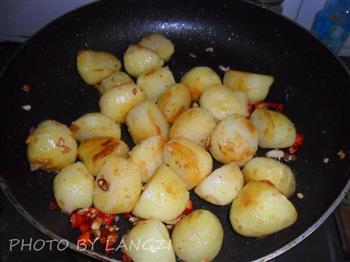 孜然椒盐小土豆的做法步骤6