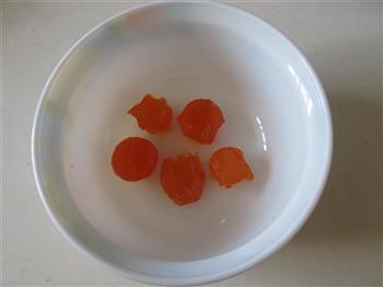 豆腐蛋黄翡翠包的做法图解1