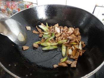 豇豆炒肉的做法步骤9
