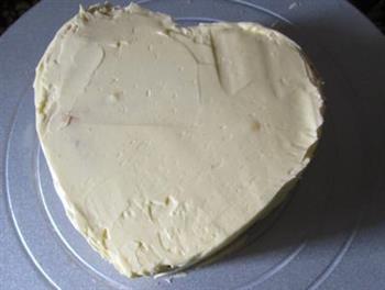 奶油霜草莓蛋糕的做法步骤13