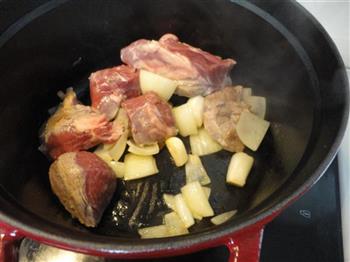 孜然豌豆羊肉煲的做法步骤2