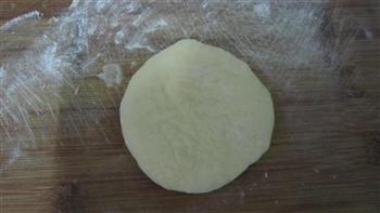豆沙卷面包的做法步骤4