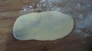 豆沙卷面包的做法图解8