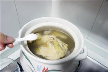 石斛煲鸡汤的做法步骤8