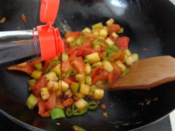 茄丁番茄鸡蛋捞面的做法步骤8