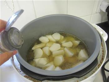 黄豆萝卜排骨汤的做法步骤9