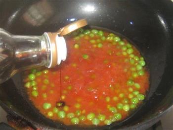 豌豆茄汁草鱼的做法步骤10