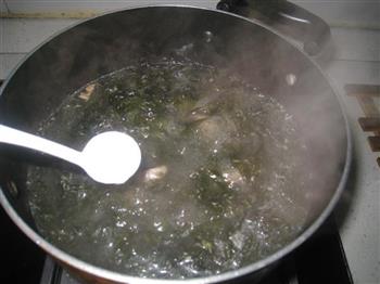 猪肝紫菜蛋花汤的做法步骤6