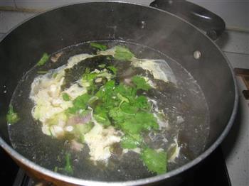 猪肝紫菜蛋花汤的做法步骤8
