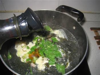 猪肝紫菜蛋花汤的做法步骤9
