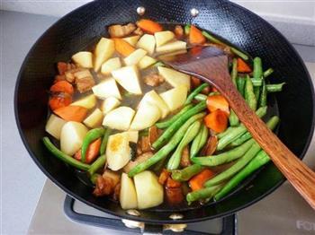 红烧肉炖土豆的做法步骤8
