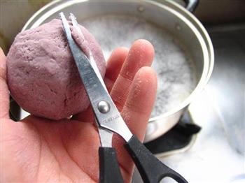 紫甘兰剪刀莜面的做法步骤5