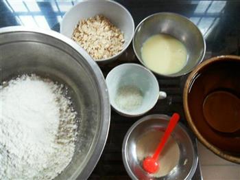 奶香燕麦小馒头的做法步骤1