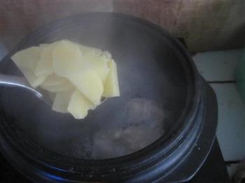 辣白菜土豆汤的做法步骤4