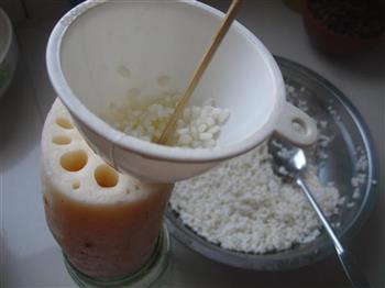 蜜汁糯米藕的做法步骤3